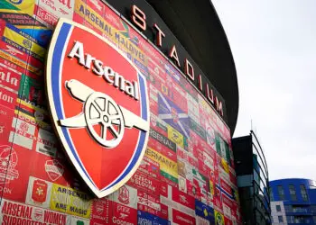 Tragédie dans le football anglais : Billy Vigar, ancien espoir d’Arsenal, décède à 21 ans après un accident sur le terrain