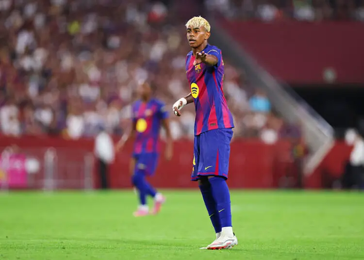 Bandages sur les terrains de football : un simple rituel ou une suspicion dopante ?