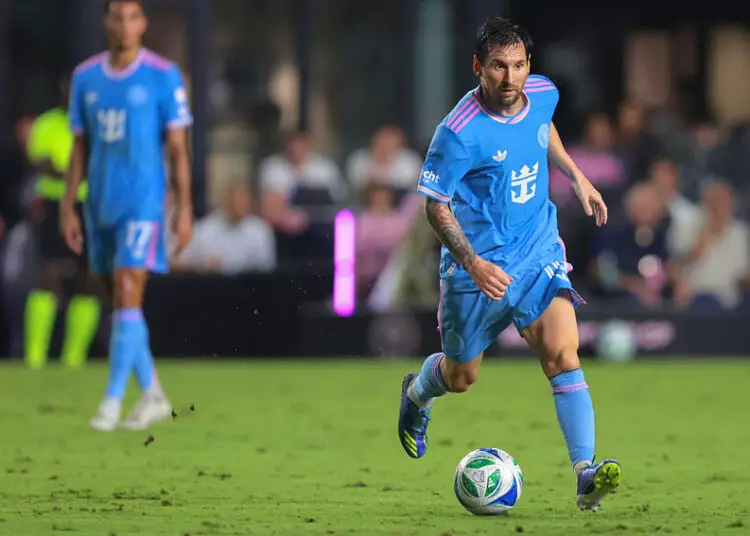 Lionel Messi, l’architecte incontesté de l’Inter Miami : triomphe sur le terrain, polémique en coulisses