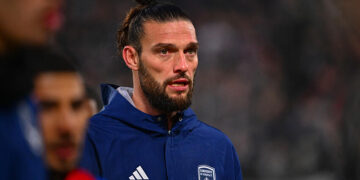 L’ex-joueur de Liverpool et de Bordeaux convoqué devant la justice