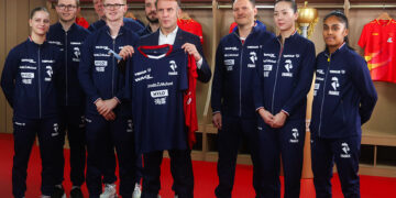 Félix Lebrun défie Emmanuel Macron en plein voyage en Chine ! (VIDÉO)