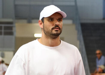 Elsa Bois et Florent Manaudou officialisent leur relation sous les projecteurs de la Fashion Week