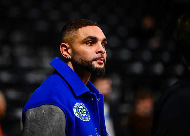 Layvin Kurzawa lâche tout et part à l’autre bout du monde !