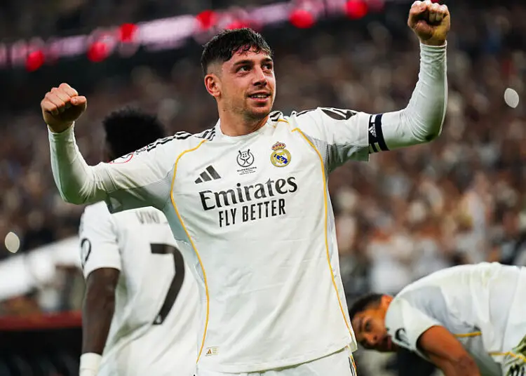 Real Madrid : la masterclass de Valverde sur coup franc (vidéo)