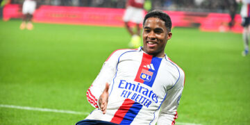 OL : Endrick débloque son compteur en Ligue 1 d’un piqué somptueux (vidéo)