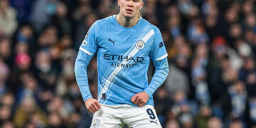 Morts de honte, les joueurs de Manchester City remboursent les supporteurs venus en Norvège