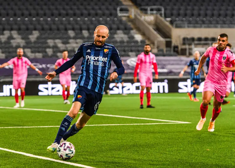 Suède : des fans sortent la carte bleue et recrutent eux-mêmes leur nouvelle star !