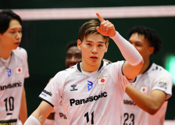 Yuji Nishida rate son service et s’excuse comme s’il avait commis un crime : l’image qui a fait le tour de la planète