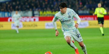 Après le carton rouge, Bastoni dénonce : « Ma femme et ma fille ont été victimes de menaces de mort »