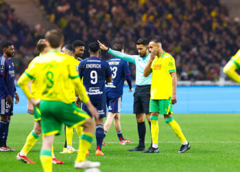 OL : Le geste de trop d’Endrick qui lui vaut un carton rouge (vidéo)