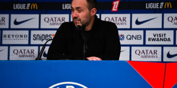 Émotion au Vélodrome : l’OM célèbre De Zerbi en images