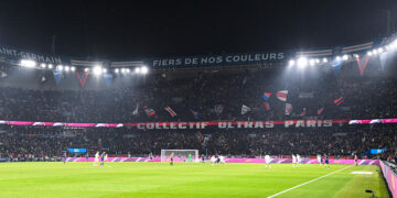 Paris Saint-Germain : le tifo homophobe scandalise après le Classique