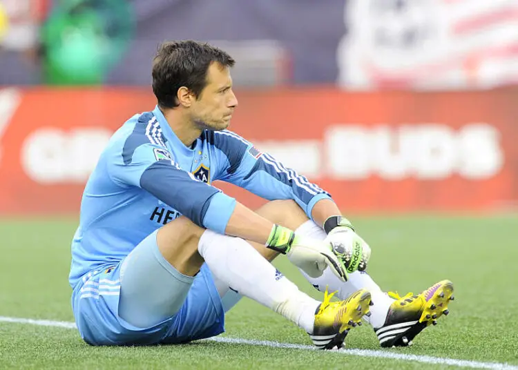 Un ex de Chelsea attaqué en justice : son toit londonien transformé en terrasse fait scandale !