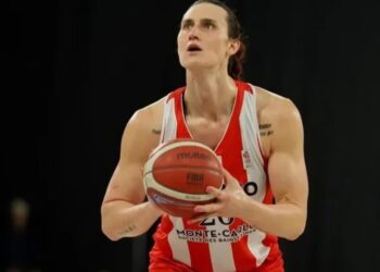 Julie Tétart, transgenre : « Je suis en paix et heureuse dans le corps que j’ai aujourd’hui » : son combat, sa victoire