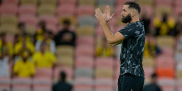 Karim Benzema agacé : il refuse de voir Thierry Henry au-dessus de lui chez les Bleus