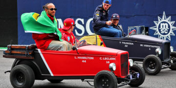 Verstappen et Hamilton s’écharpent : la F1 vire au cirque façon « Mario Kart »