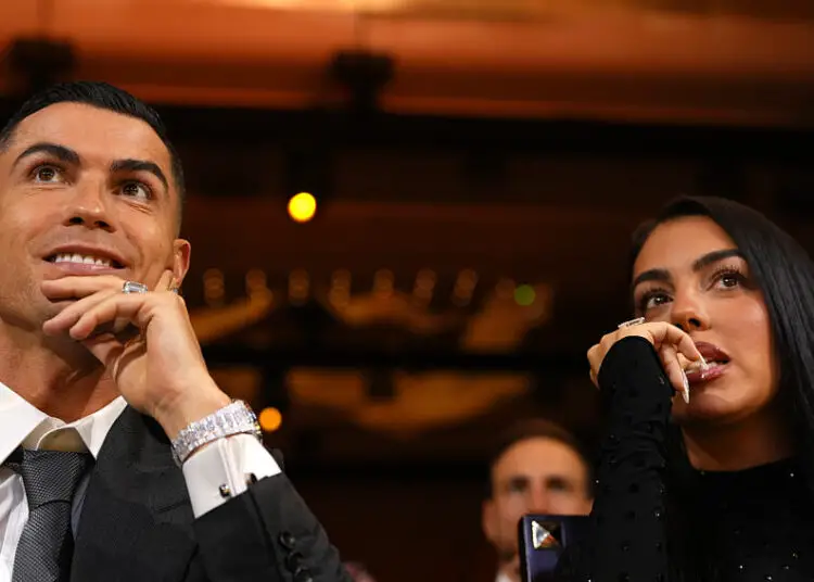 Ronaldo et Georgina affolent la toile avec leur photo pour l’Eid