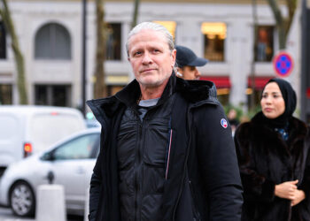 Adriana Karembeu – Emmanuel Petit : leur complicité dans « Les Traîtres » alimente les spéculations