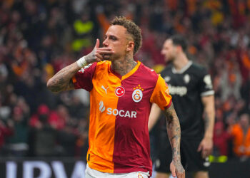 Noa Lang : “Shit happens” après s’être arraché un bout du pouce… une scène totalement folle !