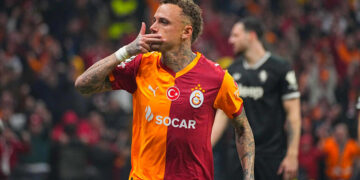 Noa Lang : “Shit happens” après s’être arraché un bout du pouce… une scène totalement folle !