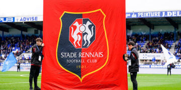Scandale au Stade Rennais FC : des faux recruteurs piègent et brisent les rêves de jeunes joueurs !