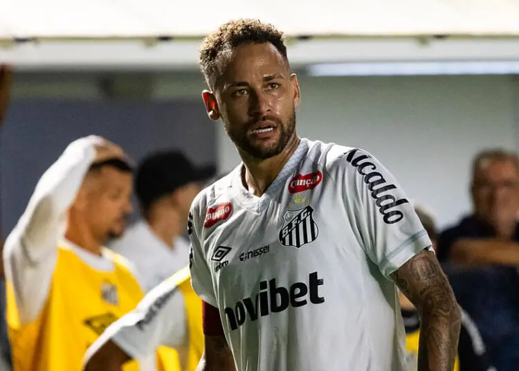 Neymar accusé par une ex-employée de conditions de travail abusives dans sa villa de Rio