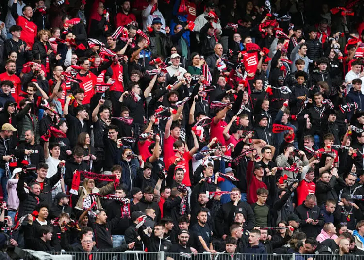 Rennes : un chant venu de prison et un maillot des 125 ans pour faire vibrer le Roazhon Park