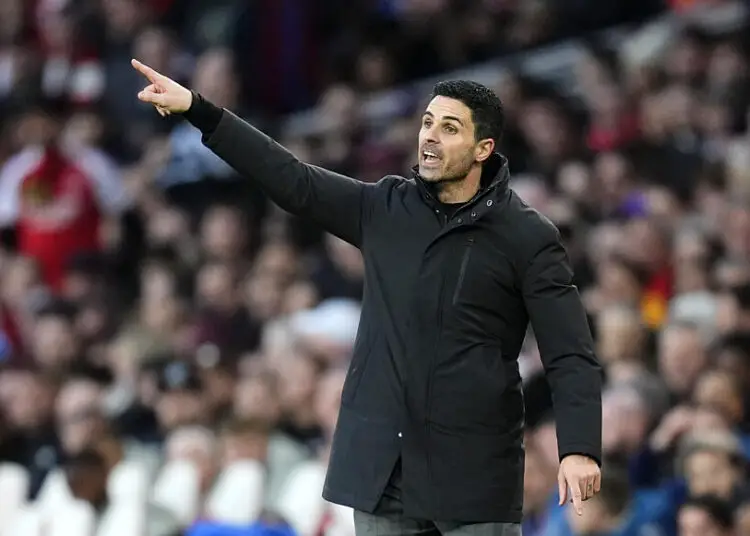 “Vous avez un œil au beurre noir ?” : l’échange lunaire avec Mikel Arteta après Arsenal-Chelsea affole les réseaux