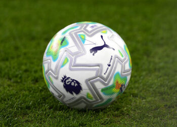 Nottingham Forest : Noah célèbre sa victoire contre la leucémie, un moment bouleversant