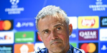 Luis Enrique chambré en français par un journaliste espagnol