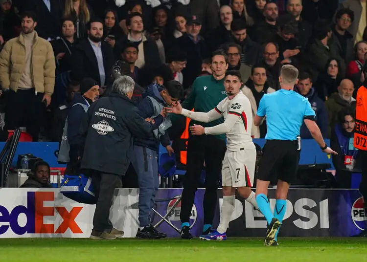 Pedro Neto percute un ramasseur de balles… sa réaction derrière fait le tour du web !
