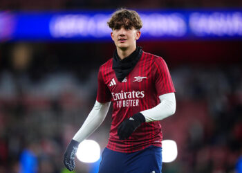 À 16 ans, Dowman fait déjà trembler la Premier League… et fait rire Sturridge !