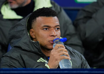 Mbappé ciblé, les supporters explosent de colère