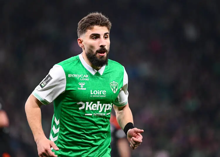 AS Saint-Étienne : Zuriko Davitashvili lance un appel inattendu à Khvicha Kvaratskhelia