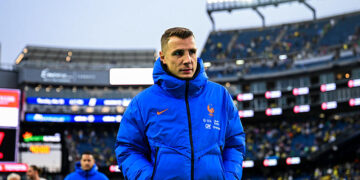 Lucas Digne lâche une bombe : son fils supporte le Paris Saint-Germain… et adore Désiré Doué !