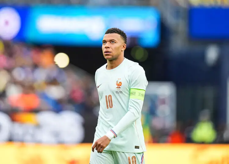 Daniel Riolo traite Kylian Mbappé de menteur, la polémique enfle !