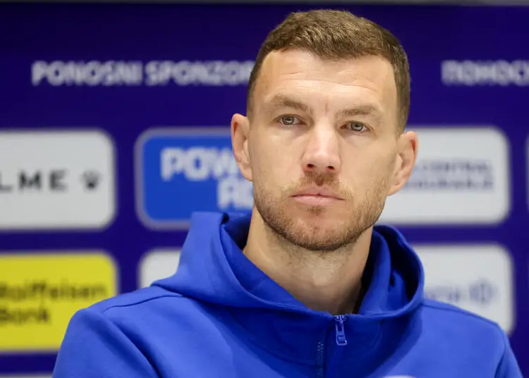 « Levez-vous pour l’Italie ! » : Edin Džeko lâche un message choc