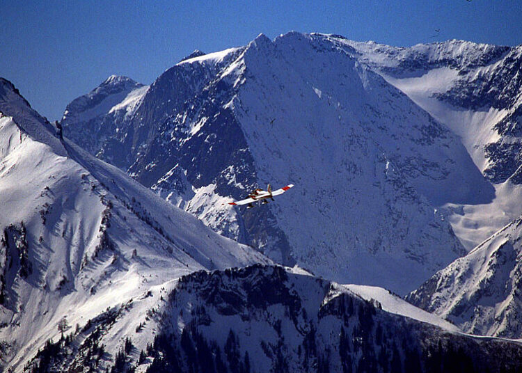 Mont Blanc : record fracassé en 4h41 par deux Français, Chamonix entre dans la légende