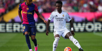 De la rivalité à l’union : le geste fort de Vinícius Júnior envers Lamine Yamal qui secoue le football espagnol