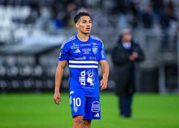 Direction la Corse… mais match à Rodez : l’incroyable périple des supporters d’Amiens !