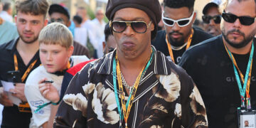 Ronaldinho a ridiculisé Karim Benzema, Xavi Hernandez et Robert Lewandowski les yeux fermés