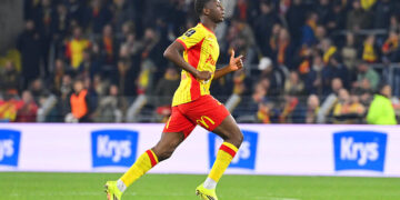 RC Lens : Rayan Fofana, Mamadou Sangaré et Fodé Sylla créent la surprise et font vivre un rêve aux enfants à Saint-Nicolas