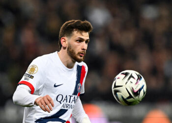 PSG : le fils de Khvicha Kvaratskhelia fait déjà craquer tout Paris à seulement 1 an