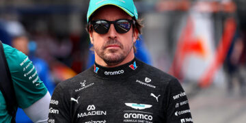 Fernando Alonso recalé par le Vatican : jugé trop dangereux, la star de F1 écartée de la papamobile !