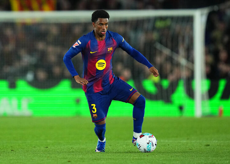 FC Barcelona vise 15 millions avec la vente de trois tauliers