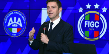 Serie A : le patron des arbitres Gianluca Rocchi éclaboussé par une affaire de fraude à Milan