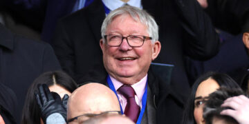 Frayeur à Old Trafford : Sir Alex Ferguson évacué à l’hôpital après un malaise