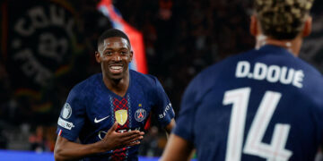 PSG–Bayern : le tifo Napoléon créé en 7 jours enflamme le Parc des Princes (vidéo)