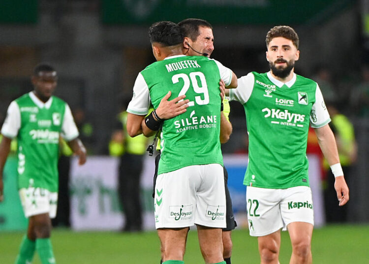 Même en collant un 5-0, l’ASSE se fait humilier par ses propres supporters !