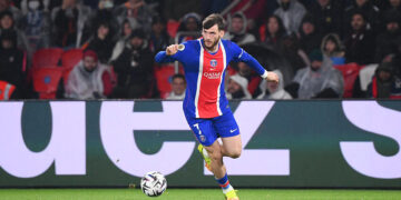PSG : énorme folie autour de Kvaratskhelia, son maillot disparaît des boutiques !